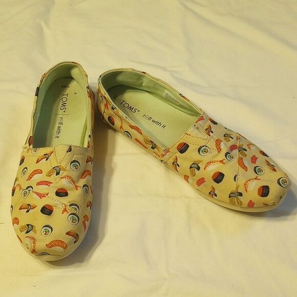 Pink Sushi "Roll With It" Women's Toms - Picture 1 of 12